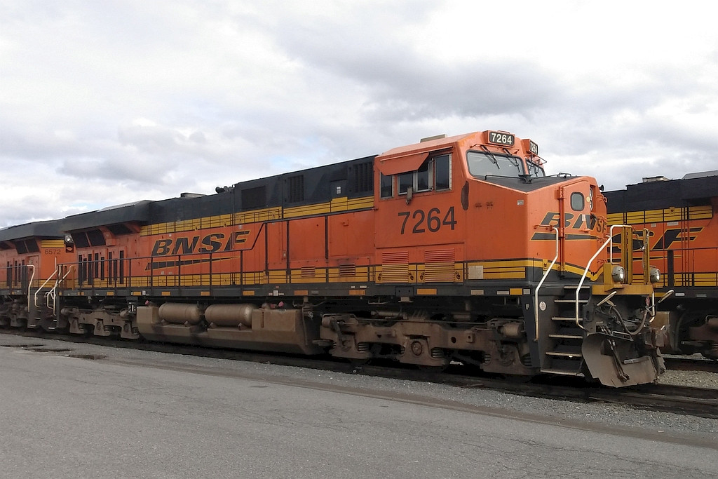 BNSF 7264